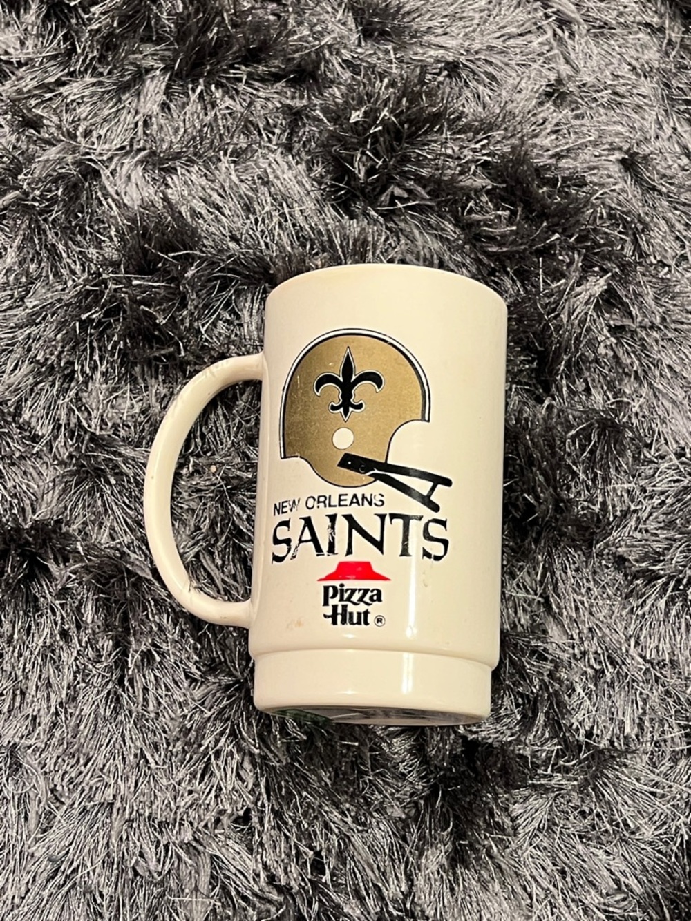 Vintage 1980s New Orleans Saints Pizza Hut Plastic Promotional Mug